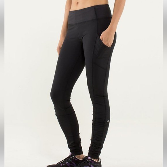 lululemon athletica Pants - LULULEMON Black Leggings Ruched Leg Speed Tights Pockets Size 8